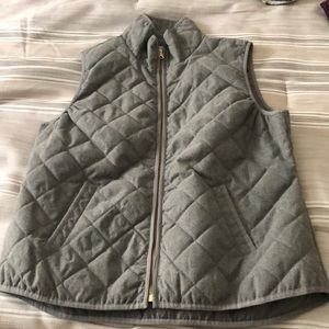 Old Navy Gray Quilted Vest